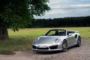 Porsche 911 Turbo S Cabriolet 2013 года
